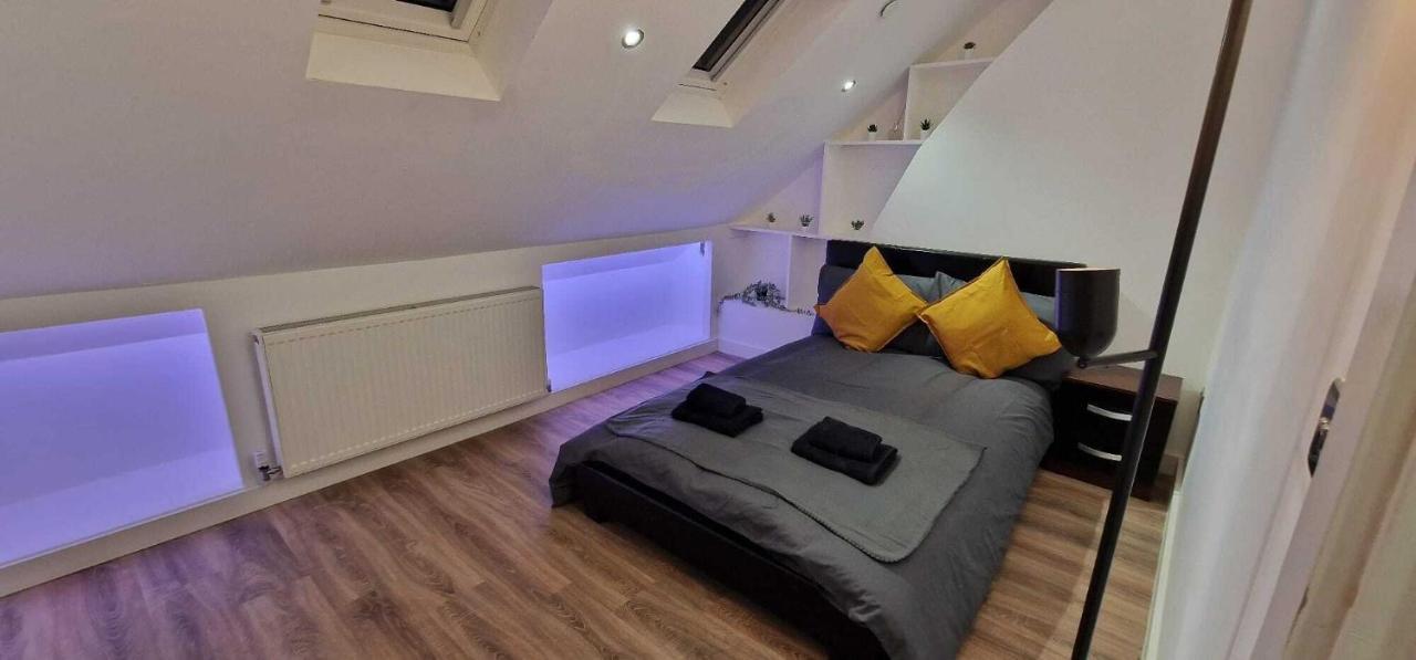 Sapphire Strathnairn Apartment Кардифф Экстерьер фото
