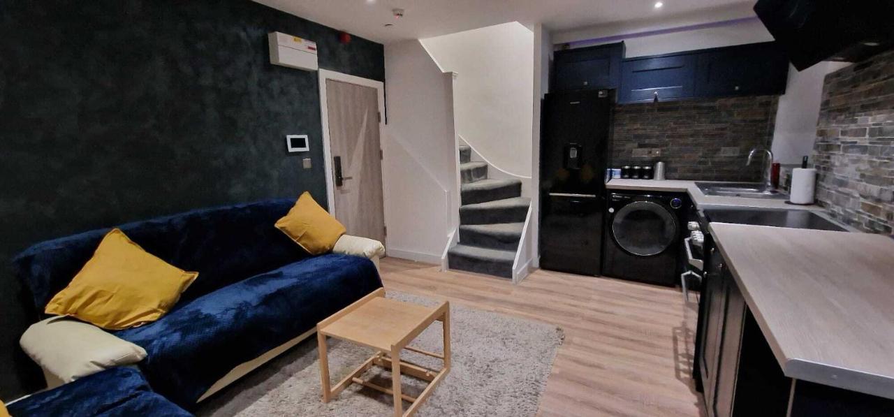 Sapphire Strathnairn Apartment Кардифф Экстерьер фото