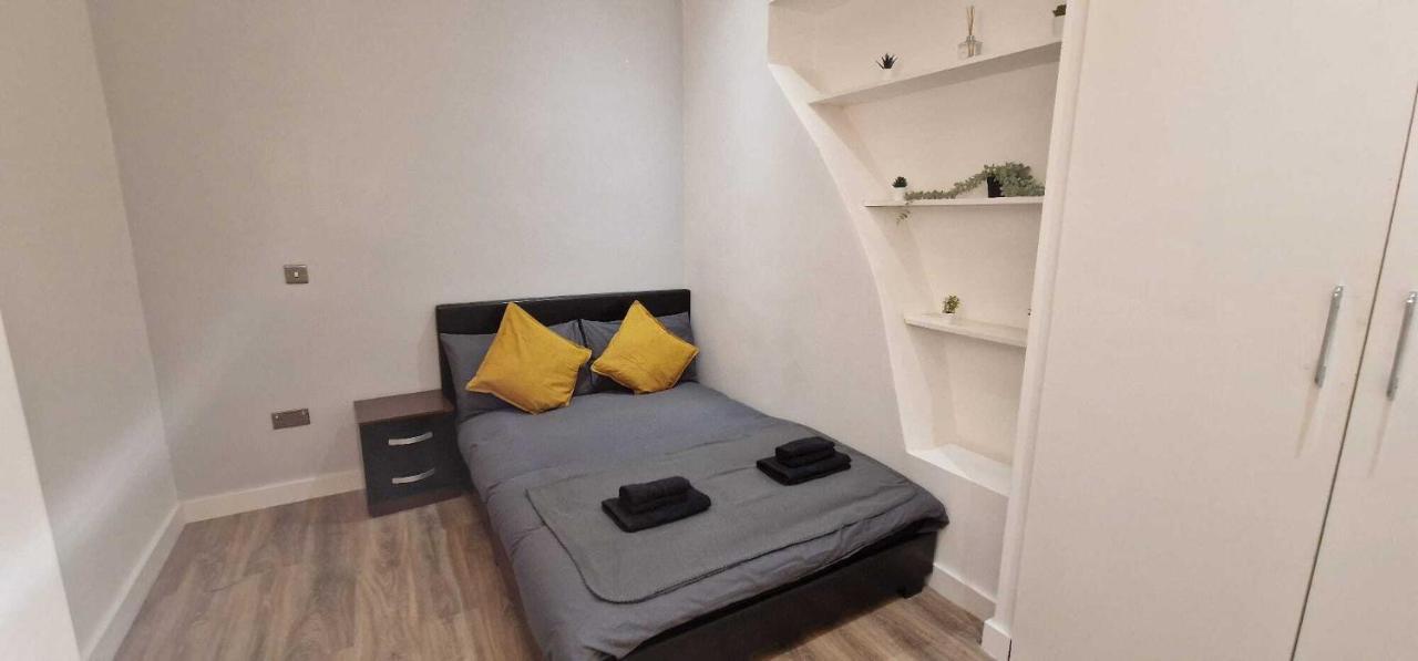 Sapphire Strathnairn Apartment Кардифф Экстерьер фото