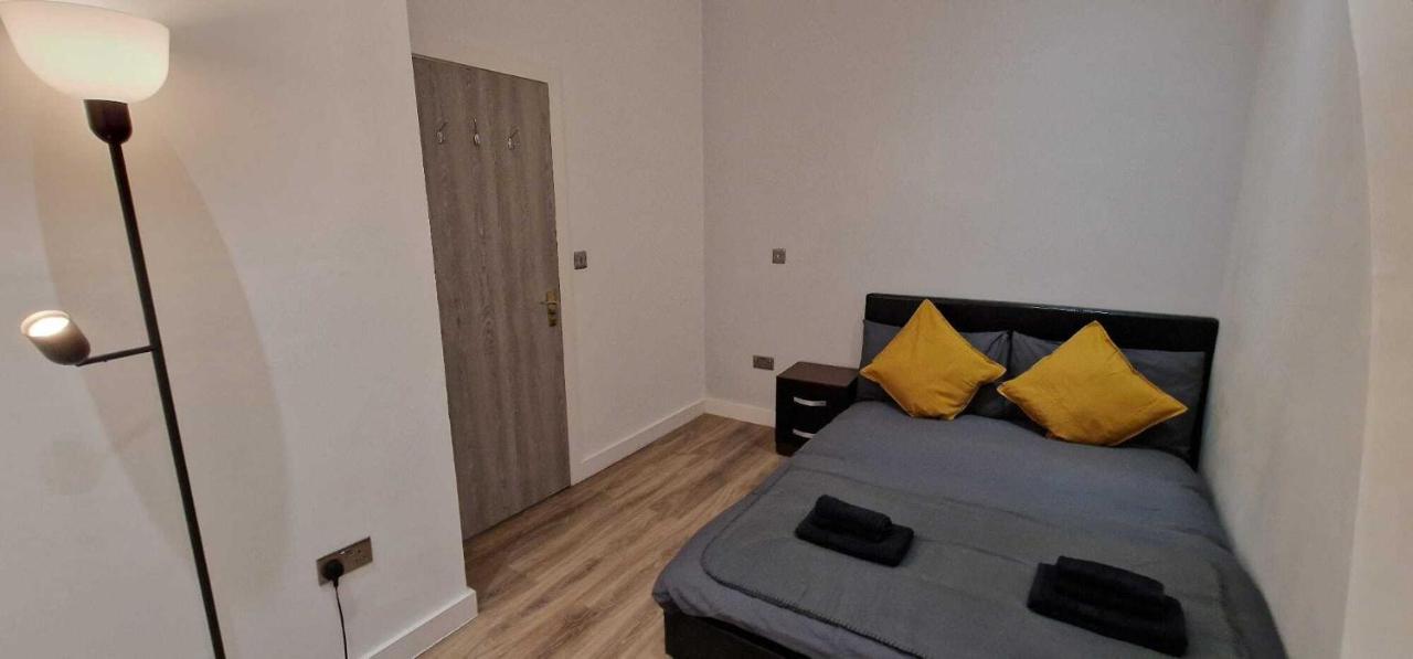 Sapphire Strathnairn Apartment Кардифф Экстерьер фото